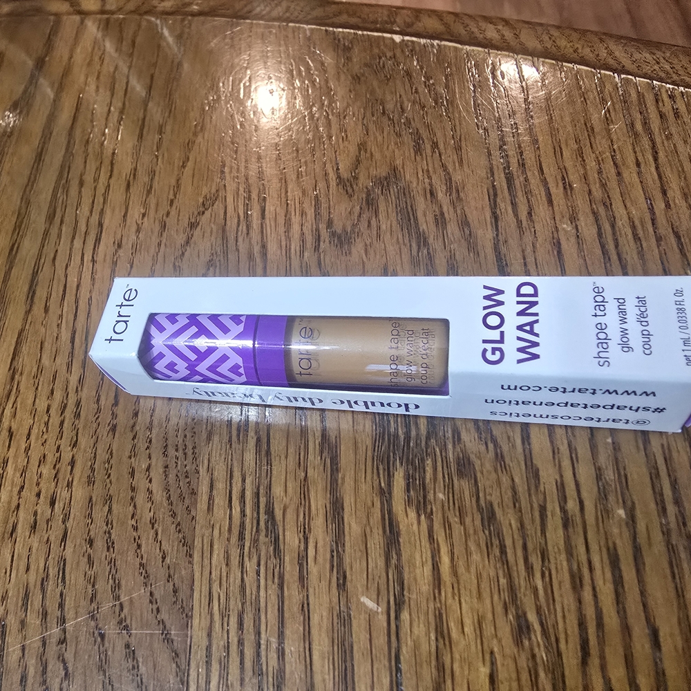 Tarte Glow Wand in Gold and Purple